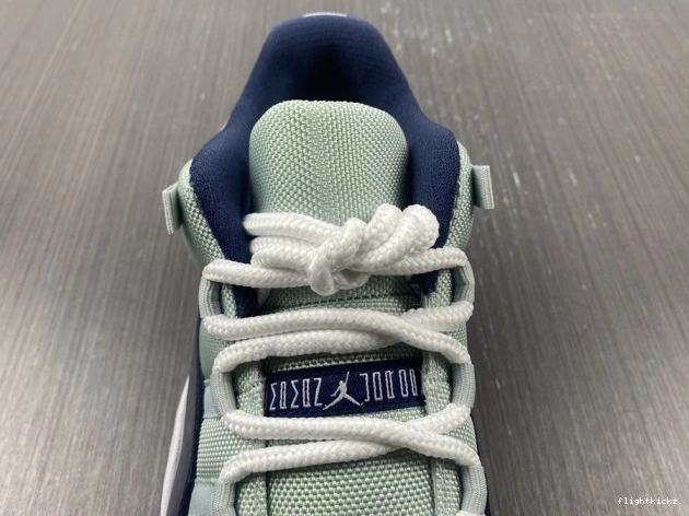 Air Retro Jordan 11 528895-007 Low Georgetown 1120